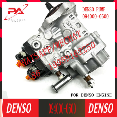 PC1250 PC1250-8 Pompa di iniezione del carburante del motore 6245-71-1101 094000-0600